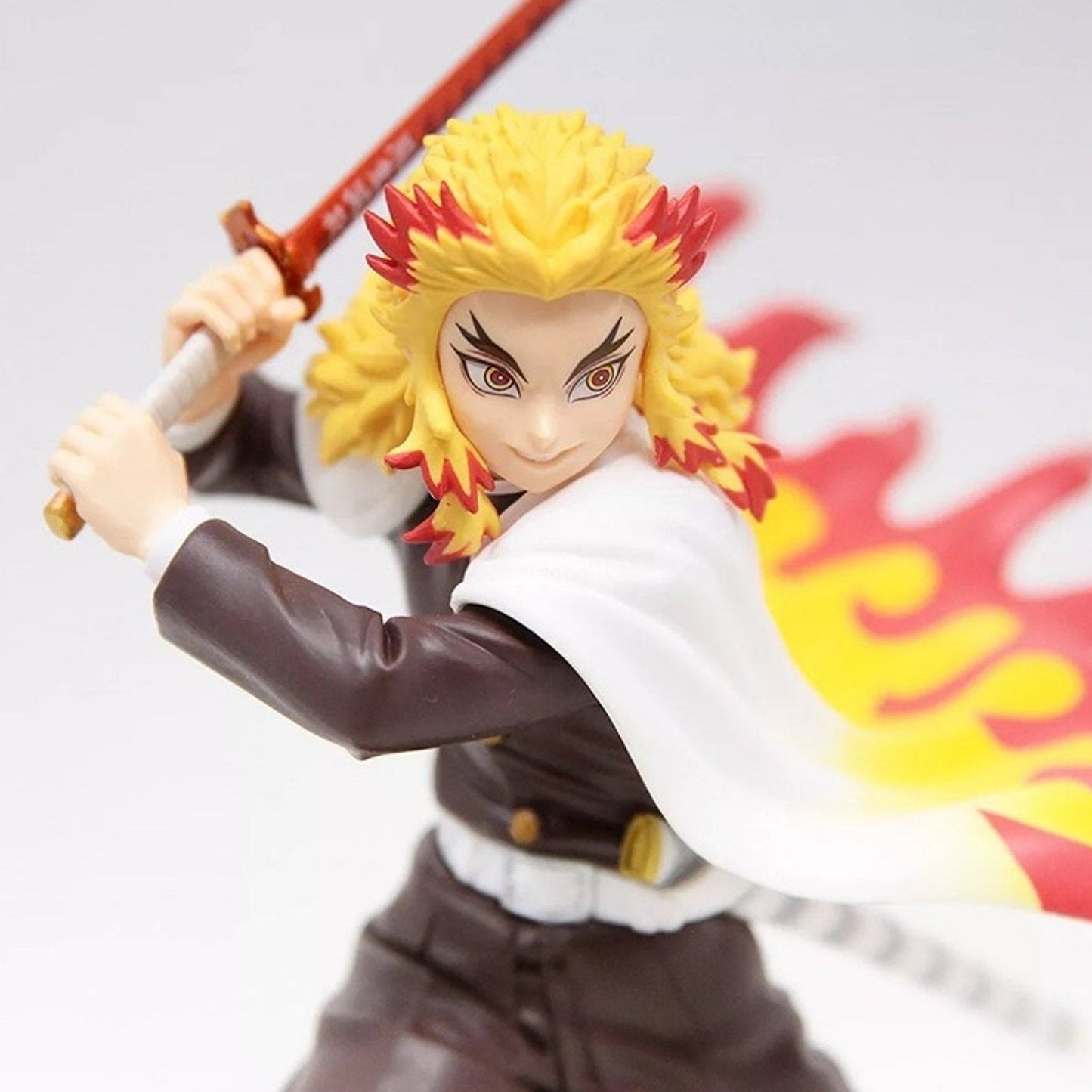 Banpresto Demon Slayer Kimetsu no Yaiba Vibration Stars Kyojuro Rengoku Figure