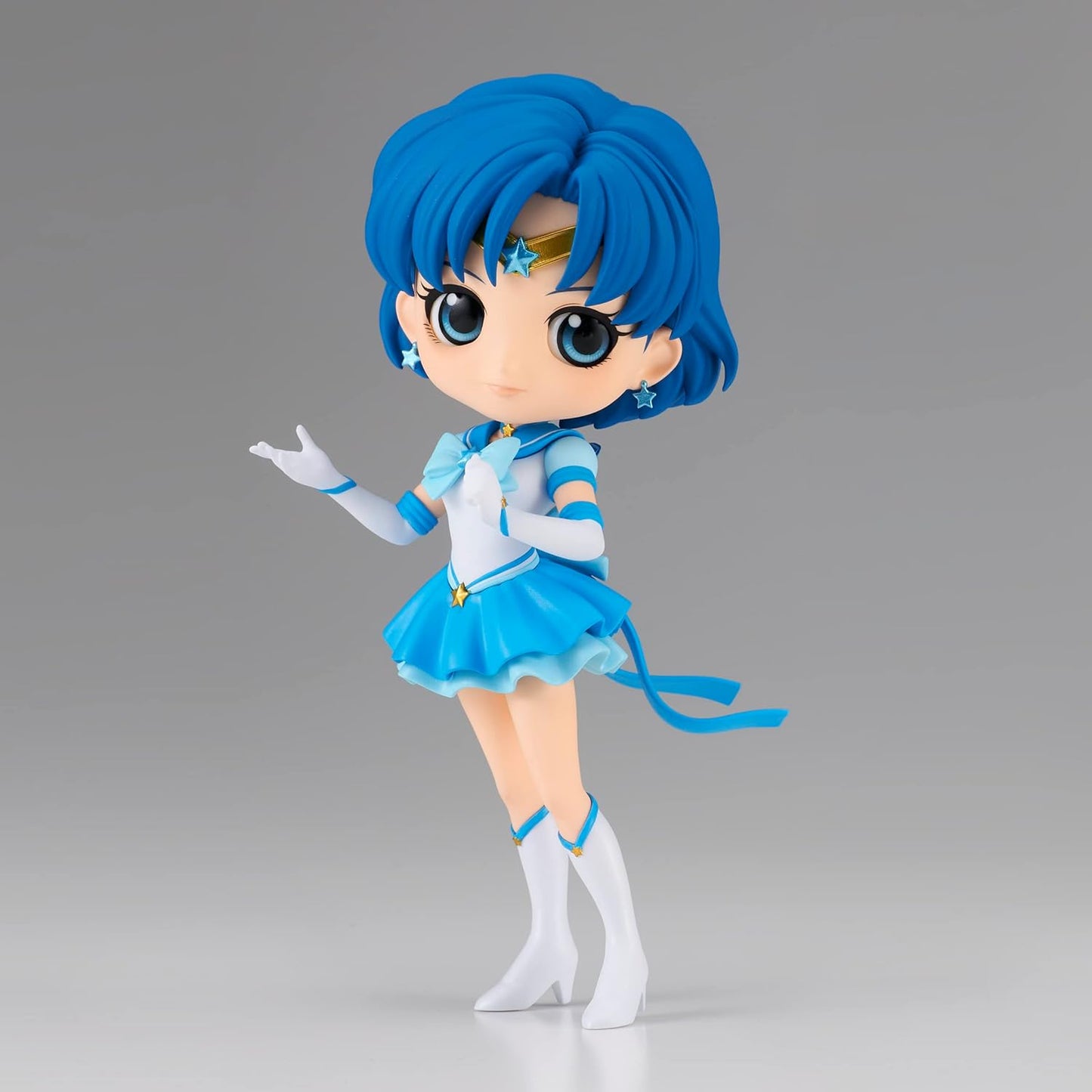 Banpresto Pretty Guardian Sailor Moon Cosmos Q Posket Sailor Mercury (Ver. A)