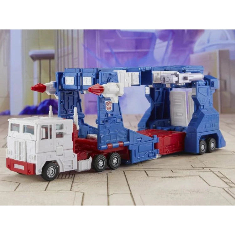 Transformers: Ultra Magnus - Studio Series 86-21 Action Figure