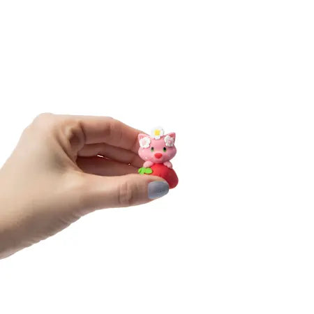Custard Strawberry Shortcake Loyal Subjects Cheebee Mini Figure