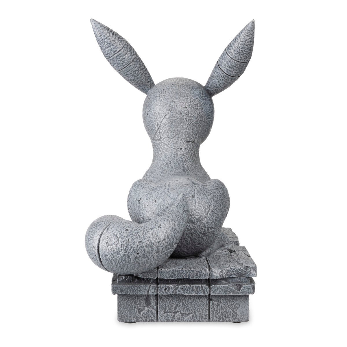 Pokémon Center Umbreon Yard Statue