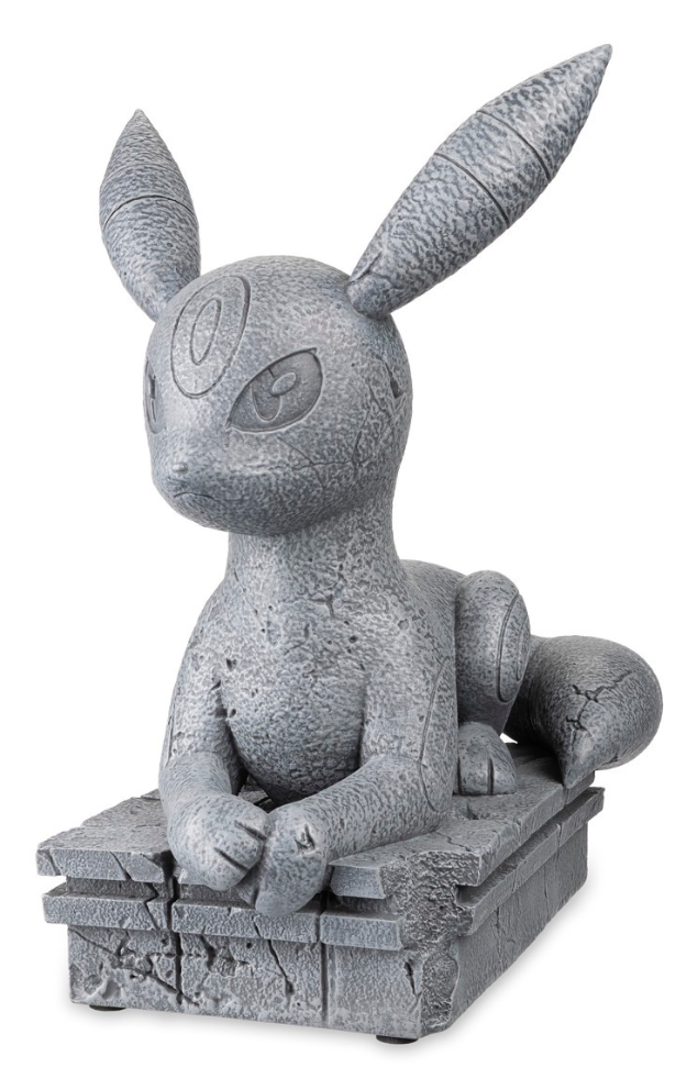 Pokémon Center Umbreon Yard Statue